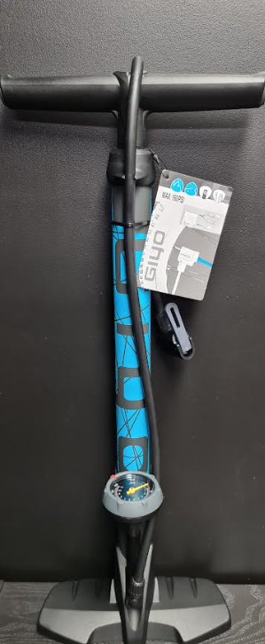 **GIYO TRACK PUMP  WITH GAUGE DUAL HEAD